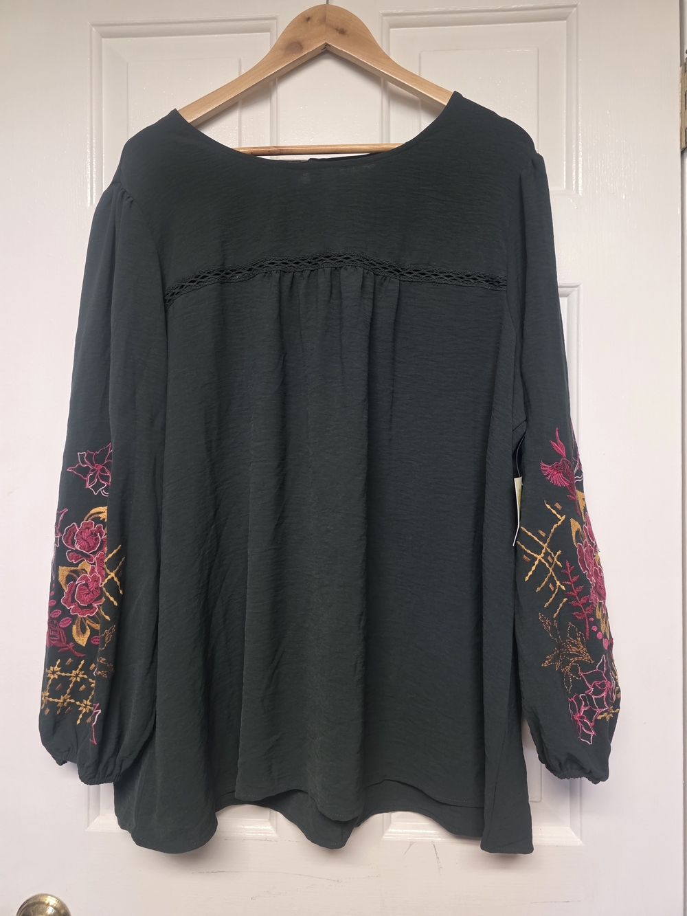 fig and flower Dark Green Embroidered Boho Tunic